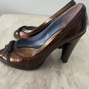Y2K MARC BY MARC JACOBS PEEP TOE Chocolate Brown PUMPS.